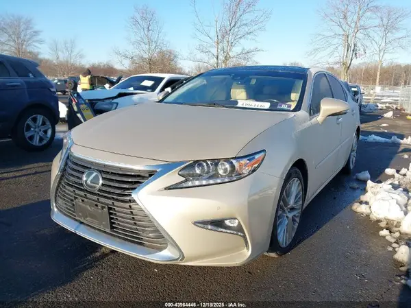 JTHBK1GG6G2217268 2016 LEXUS ES - Image 2