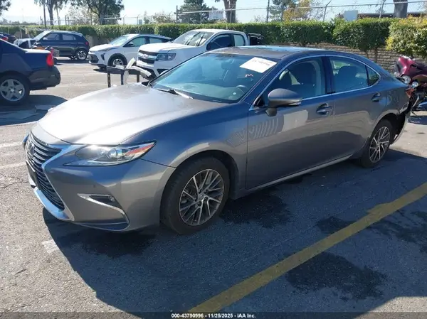 JTHBK1GG6G2230926 2016 LEXUS ES - Image 2