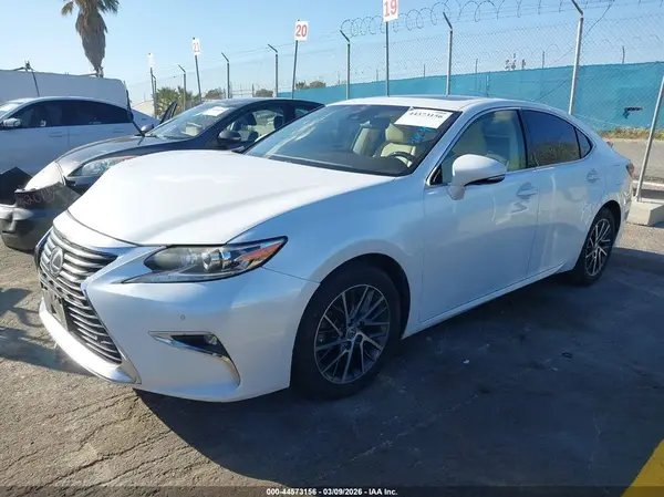 JTHBK1GG6G2241313 2016 LEXUS ES - Image 2