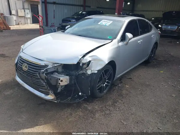 JTHBK1GG6H2256007 2017 LEXUS ES - Image 2