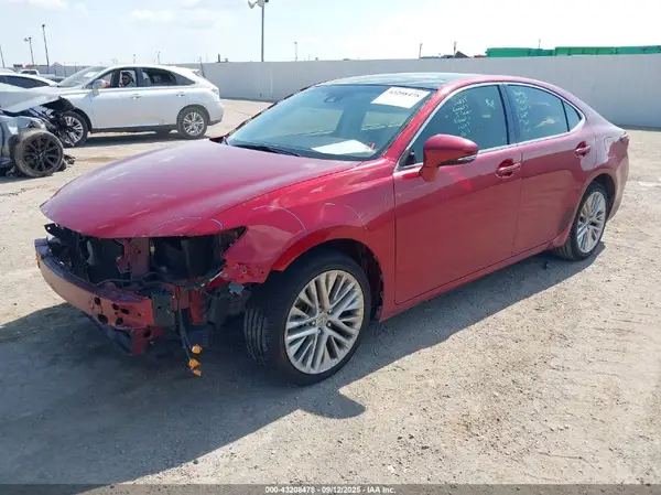 JTHBK1GG7G2228957 2016 LEXUS ES - Image 2
