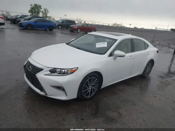 JTHBK1GG7G2245564 2016 LEXUS ES - Image 2