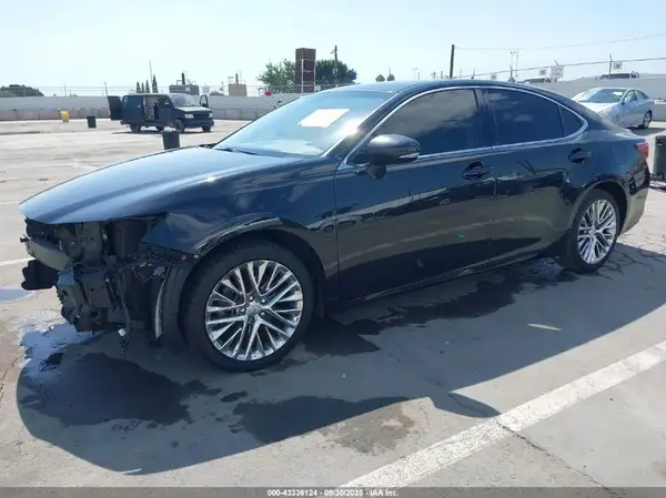 JTHBK1GG8G2220317 2016 LEXUS ES - Image 2