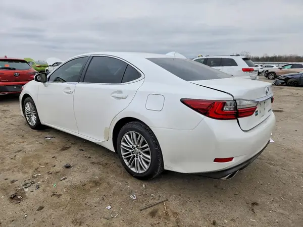JTHBK1GG8G2228417 2016 LEXUS ES - Image 2