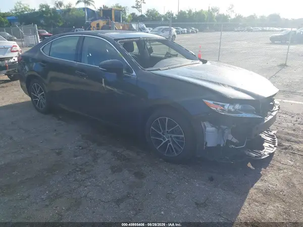 JTHBK1GG8G2233326 2016 LEXUS ES - Image 1