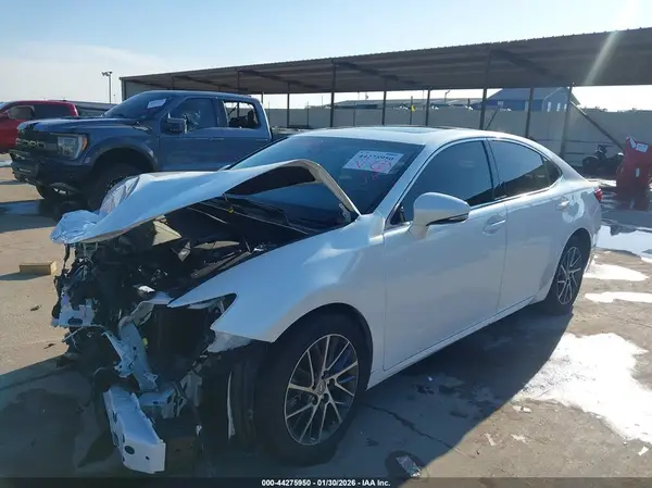 JTHBK1GG8G2236159 2016 LEXUS ES - Image 2
