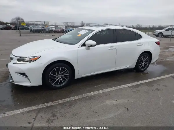 JTHBK1GG8G2240972 2016 LEXUS ES - Image 2