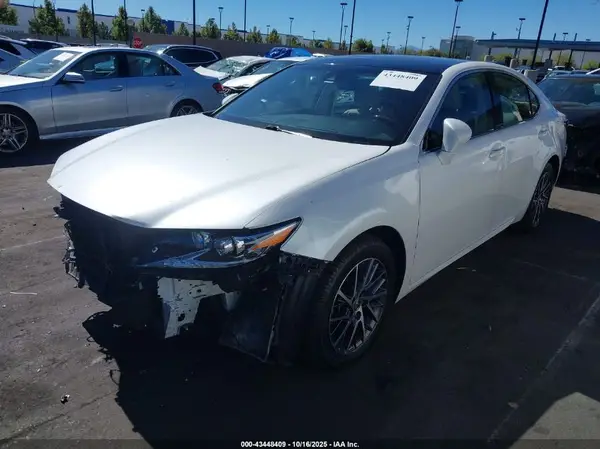 JTHBK1GG8H2256123 2017 LEXUS ES - Image 2