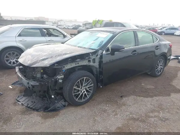 JTHBK1GG8H2257689 2017 LEXUS ES - Image 2