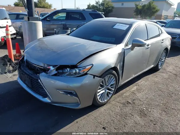 JTHBK1GG9G2228961 2016 LEXUS ES - Image 2