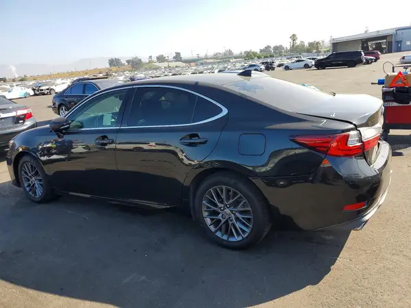 JTHBK1GG9J2261918 2018 LEXUS ES - Image 2