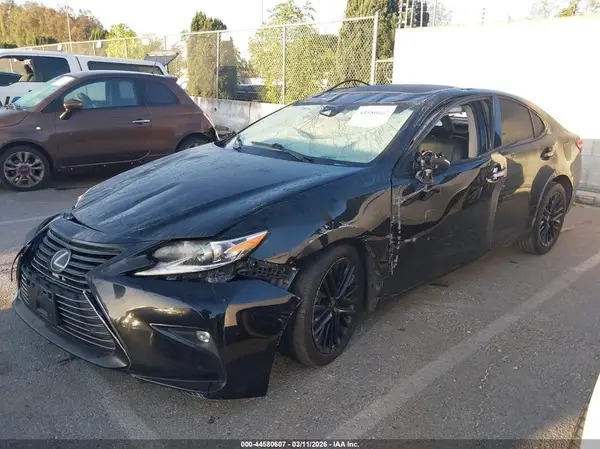 JTHBK1GGXG2213000 2016 LEXUS ES - Image 2