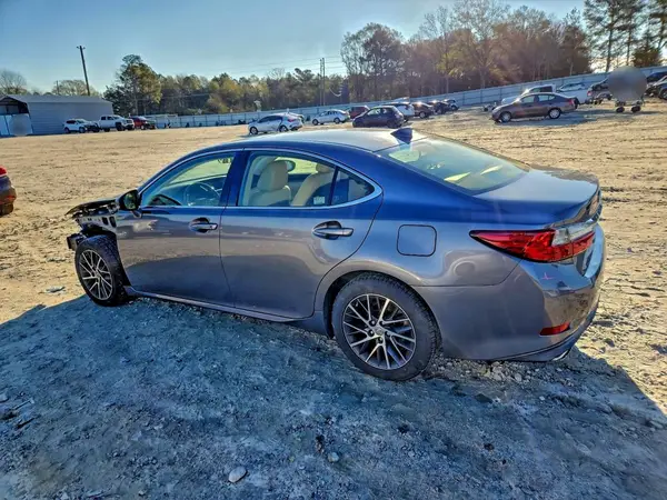 JTHBK1GGXG2219105 2016 LEXUS ES - Image 2
