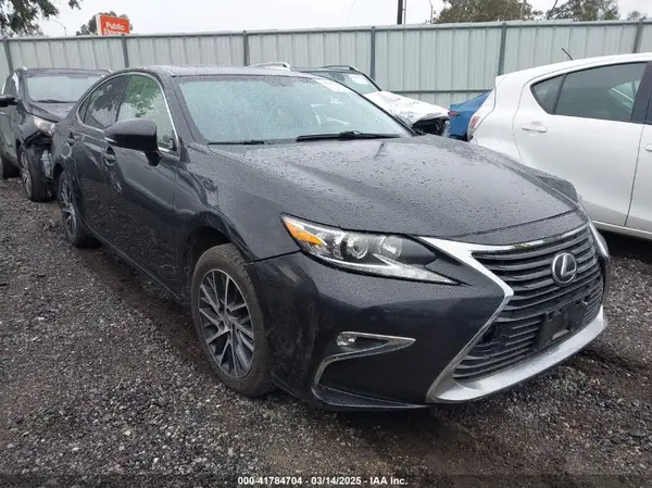 JTHBK1GGXG2221436 2016 LEXUS ES - Image 1