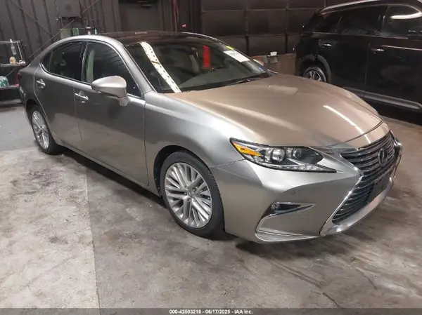 JTHBK1GGXG2223817 2016 LEXUS ES - Image 1