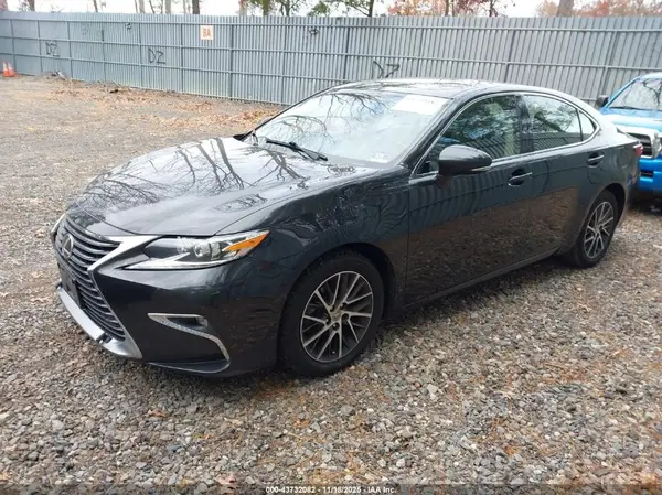 JTHBK1GGXG2227169 2016 LEXUS ES - Image 2