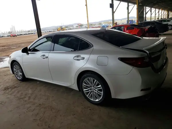 JTHBK1GGXG2229231 2016 LEXUS ES - Image 2