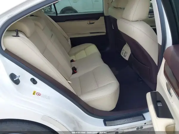JTHBK1GGXG2242903 2016 LEXUS ES - Image 8