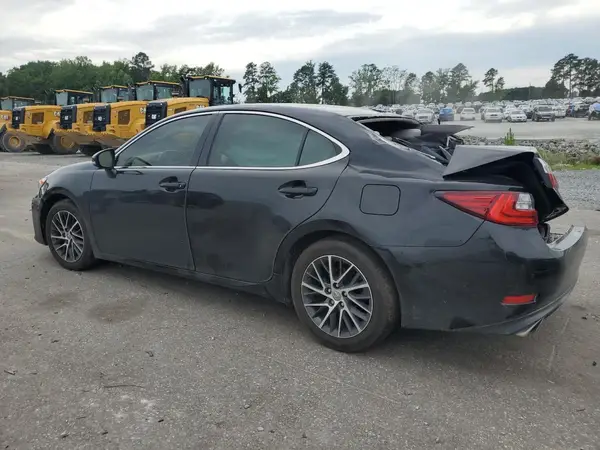 JTHBK1GGXH2256883 2017 LEXUS ES - Image 2