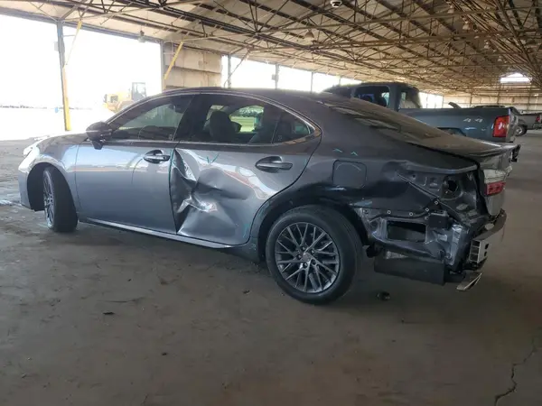 JTHBK1GGXJ2261653 2018 LEXUS ES - Image 2