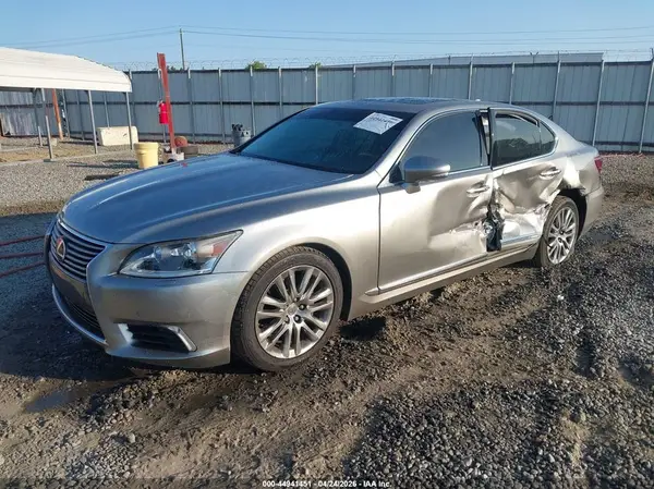 JTHBL5EF0G5141107 2016 LEXUS LS - Image 2