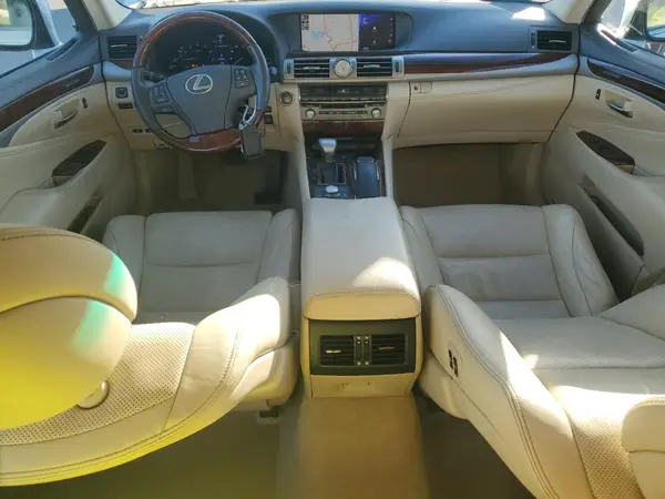 JTHBL5EF1G5140290 2016 LEXUS LS - Image 8