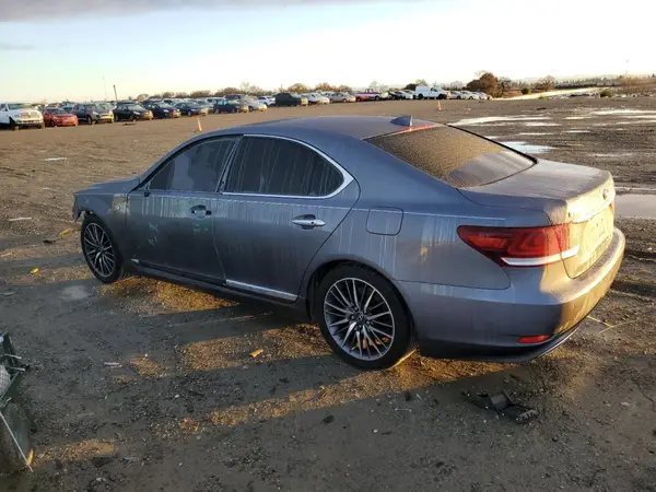 JTHBL5EF2G5139696 2016 LEXUS LS - Image 2