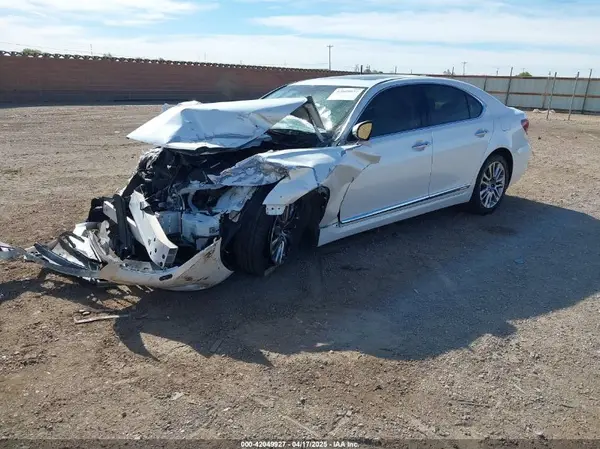 JTHBL5EF2G5143103 2016 LEXUS LS - Image 2