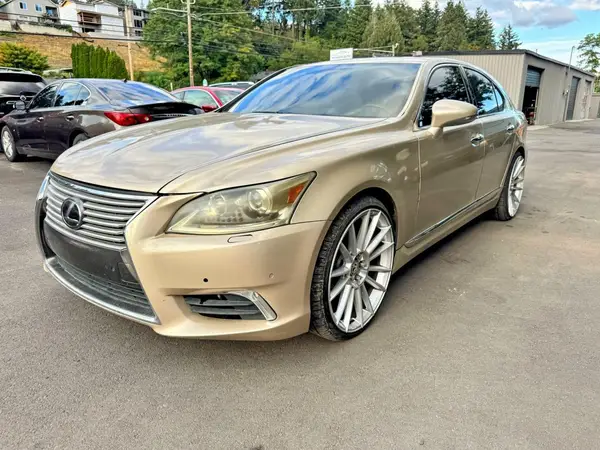 JTHBL5EF2H5143975 2017 LEXUS LS - Image 2