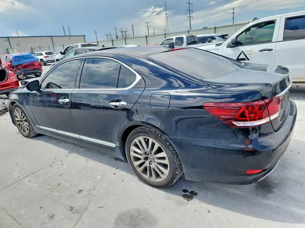 JTHBL5EF3G5139464 2016 LEXUS LS - Image 2