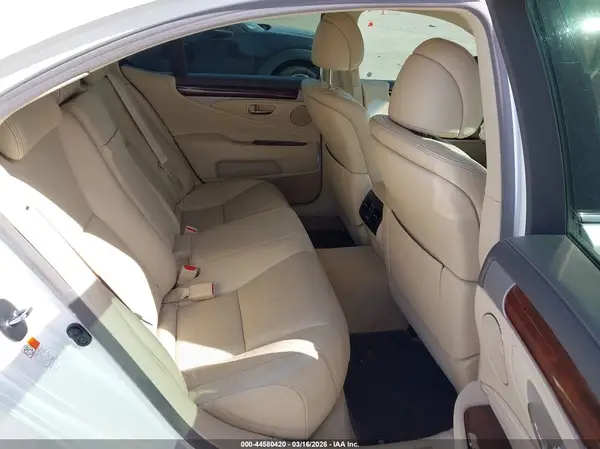 JTHBL5EF4G5139702 2016 LEXUS LS - Image 8