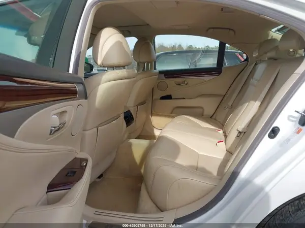 JTHBL5EF6G5139166 2016 LEXUS LS - Image 8