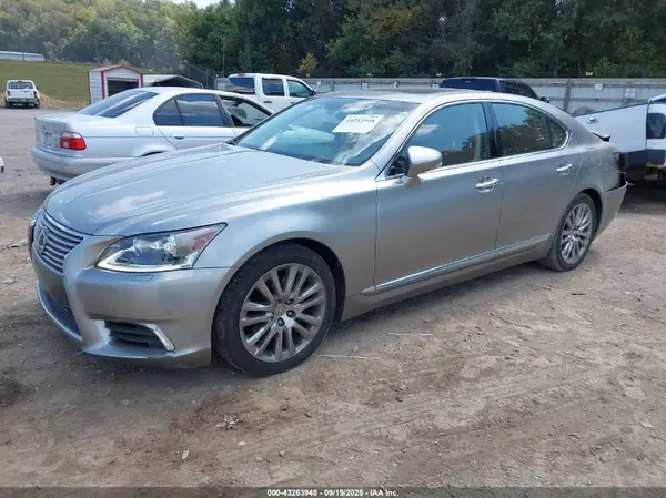 JTHBL5EF7G5139449 2016 LEXUS LS - Image 2