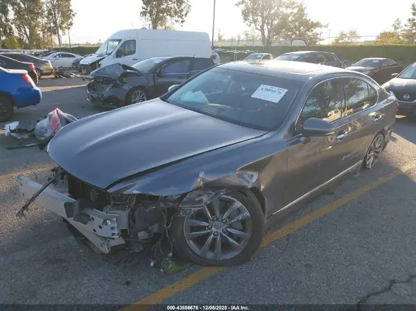 JTHBL5EF7G5140374 2016 LEXUS LS - Image 2