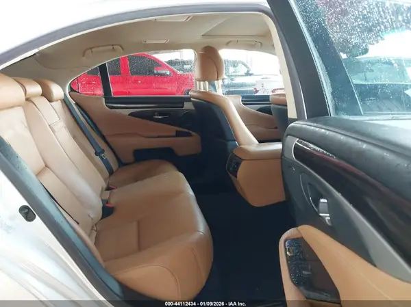 JTHBL5EF8G5139184 2016 LEXUS LS - Image 8
