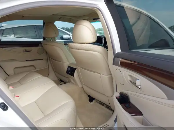 JTHBL5EF8H5145018 2017 LEXUS LS - Image 8