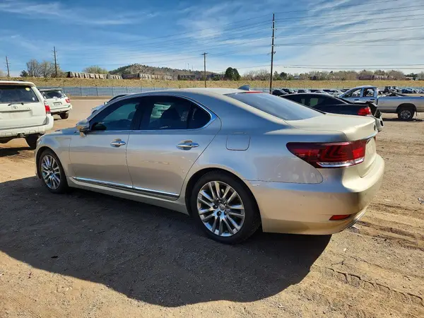 JTHBL5EF9G5142739 2016 LEXUS LS - Image 2