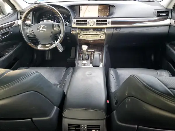 JTHBL5EFXG5140997 2016 LEXUS LS - Image 8