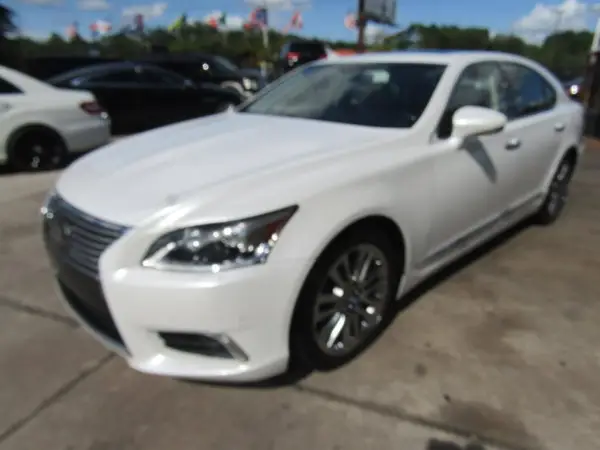 JTHBL5EFXH51449XX 2017 LEXUS LS - Image 2