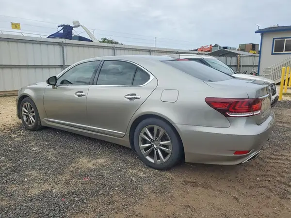 JTHBL5EFXH5146929 2017 LEXUS LS - Image 2