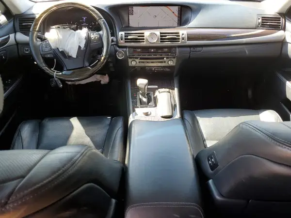 JTHBL5EFXH5147028 2017 LEXUS LS - Image 8