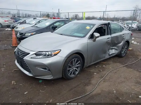 JTHBW1GG0G2115680 2016 LEXUS ES - Image 2