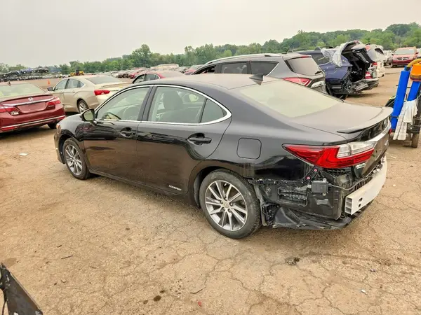 JTHBW1GG0G2116523 2016 LEXUS ES - Image 2