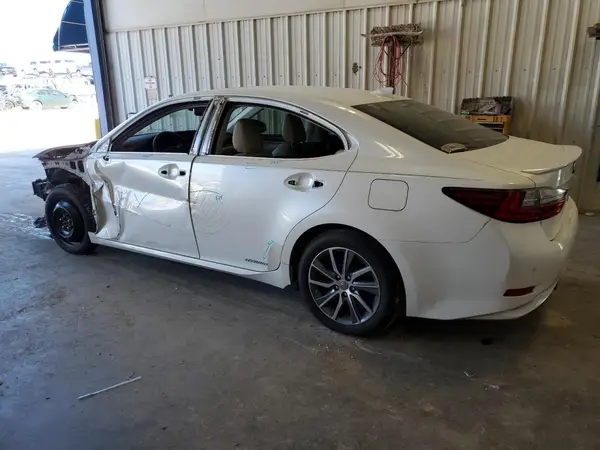 JTHBW1GG0G2121771 2016 LEXUS ES - Image 2