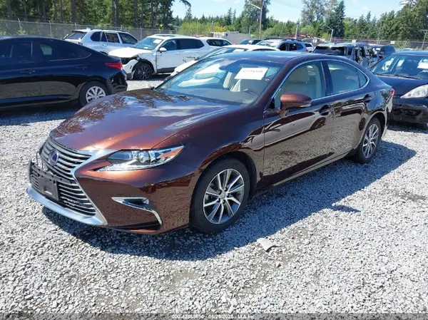 JTHBW1GG0H2140581 2017 LEXUS ES - Image 2