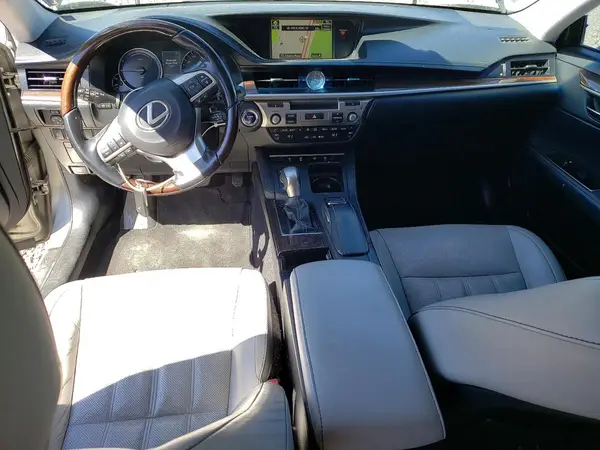 JTHBW1GG0H2146669 2017 LEXUS ES - Image 8
