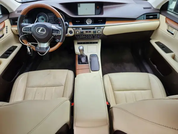 JTHBW1GG0J2191309 2018 LEXUS ES - Image 8