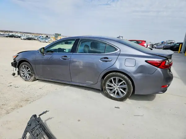 JTHBW1GG1G2108947 2016 LEXUS ES - Image 2