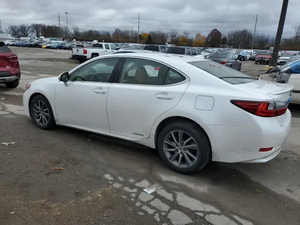 JTHBW1GG1G2113792 2016 LEXUS ES - Image 2