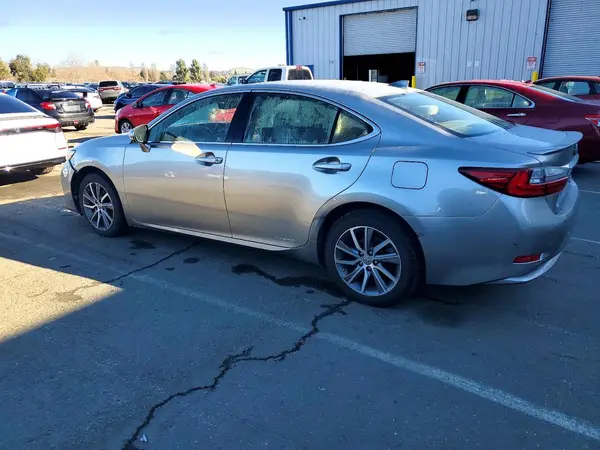 JTHBW1GG1G2114022 2016 LEXUS ES - Image 2